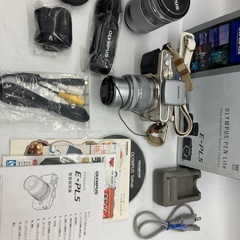 【トレファク足立扇店】ﾐﾗｰﾚｽ一眼ｶﾒﾗ OLYMPUS PEN Lite  E-PL5 ﾀﾞﾌﾞﾙｽﾞｰﾑｾｯﾄ  付属品完備 難ありの画像