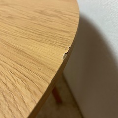 【取引中、受付停止中】三本脚のおしゃれな丸テーブル【高さ74cm/直径80cm】の画像