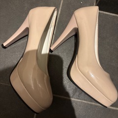 パンプス ヒールの画像