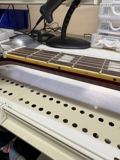 EPIPHONE エレキギター レスポールタイプ ロッド余裕 ※フレット数字書いてありま 余裕あり す動作確認済み 240815 余裕少ない 21660 スタンダード