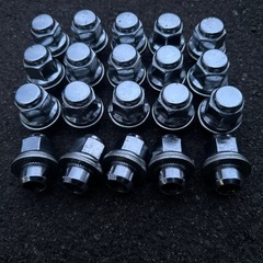 トヨタ純正ホイールナットの画像