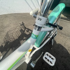 20インチ  自転車　6段切替　子供　低学年の画像