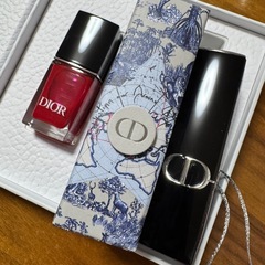 ディオール　ルージュネイルセットの画像