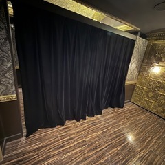 カーテンの画像