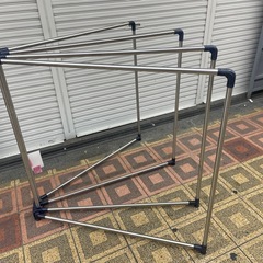 【中古】折りたたみ式布団干し　早い者勝ち【G0330IC】の画像