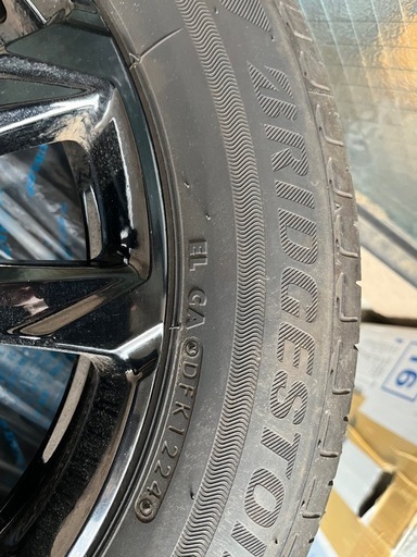 ブリヂストン185/60R15  &  アルミ
