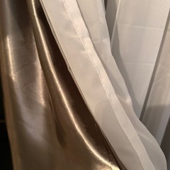 カーテンの画像