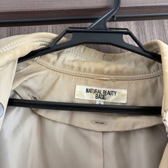 ナチュラルビューティーベーシック　トレンチコートの画像
