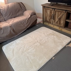 ニトリのラグ 130x185cmの画像