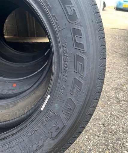 ブリヂストン　タイヤ　175/80R16 新車外し（ジムニー）5本