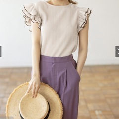 無料でどうぞ！GRLの袖フリルカットソーです☺️の画像