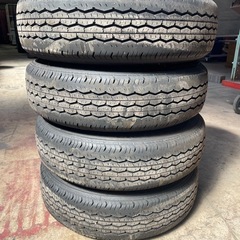 ハイエースタイヤホイールセットの画像