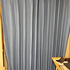 カーテンの画像