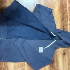 ヘリーハンセン　フード付き　パーカー　ネイビー　Lサイズの画像