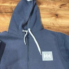 ヘリーハンセン　フード付き　パーカー　ネイビー　Lサイズの画像