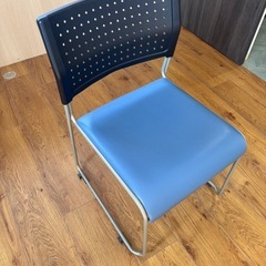 中古　椅子　いす　スタッキングチェアの画像