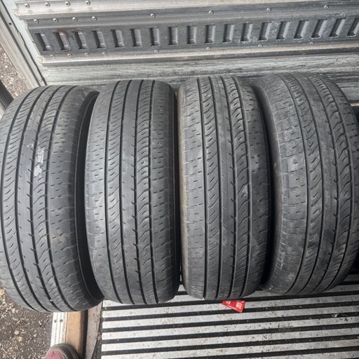 バリ山　TOYO 205/60R16 夏タイヤ　2020年製　16インチ