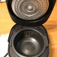 美品　SHARP 炊飯器　3合炊きの画像