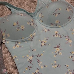 未使用　キャミ　タンクトップ　カップ付き　２枚の画像