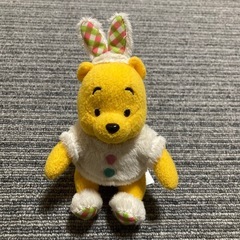 Disney ★ くまのプーさん　ぬいぐるみバッジ　イースター2014 希少の画像