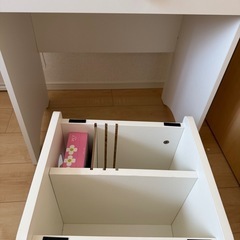 ドレッサー新品未使用鏡台スツール付の画像