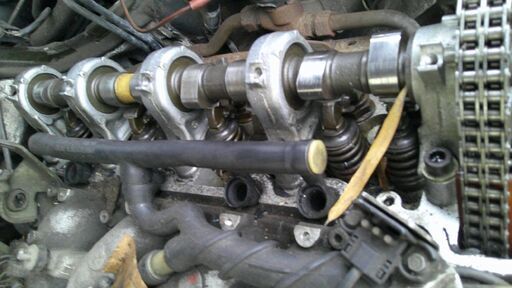 Mベンツ126-560SEC-リペアーカムシャフトー交換ーレスポンス-異音解消等 Mベンツ126-560SEC-リペアーカムシャフトー交換ーレスポンス-異音解消等