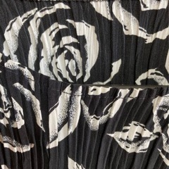 　【新品】花柄ロング丈ワンピース　Lサイズの画像