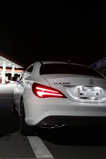 ベンツ  CLA220 4MATIC