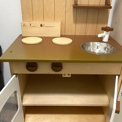 木製おままごとキッチンの画像