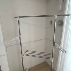 室内物干しの画像