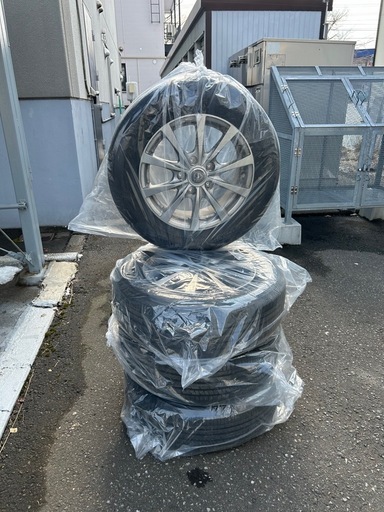 みかんさん専用　2025年製　ヨコハマタイヤ　アドバンdb v553