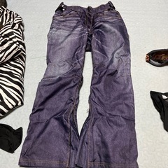 ウェアセット（ゴーグル、帽子手袋付き）の画像