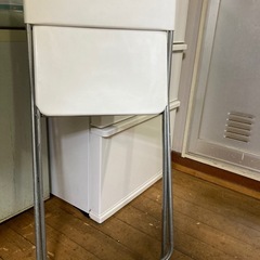 [IKEA］折りたたみ椅子の画像