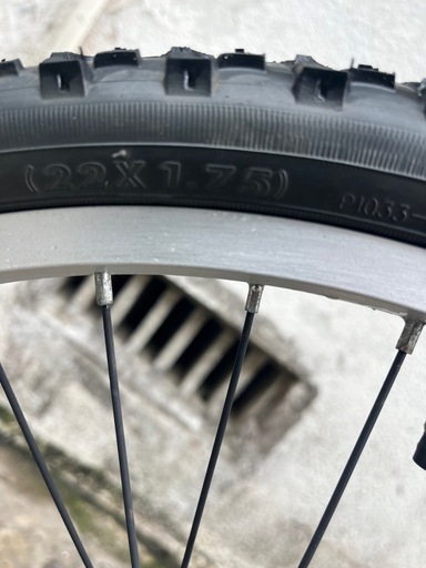 美品‼️トイザらス限定！6段ギア22インチブラックマトリックス自転車キッズバイク街乗り?プロフ必読
