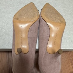 【CHARLES & KEITH】パンプス ピンクベージュ 34の画像