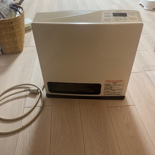 ガスファンヒーター