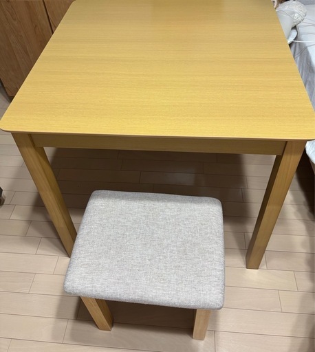 【美品】ダイニングテーブル、椅子(スツール)