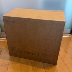 新品 アイリスオーヤマ　電気圧力鍋の画像