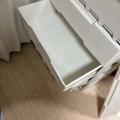 収納ケース・棚　無料！！ の画像
