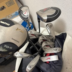ナイキ等ゴルフセットの画像