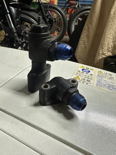 カワサキ Ｚ用 オイルクーラー取り出し
