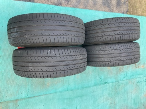 アルミホイールとタイヤSET　17インチ 7j +50 PCD100 5穴 215 45R17 タイヤ付き　現在195/65/15からのインチアップにどうぞ