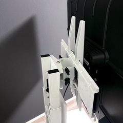 ハイセンス40型とテレビ台のセットの画像