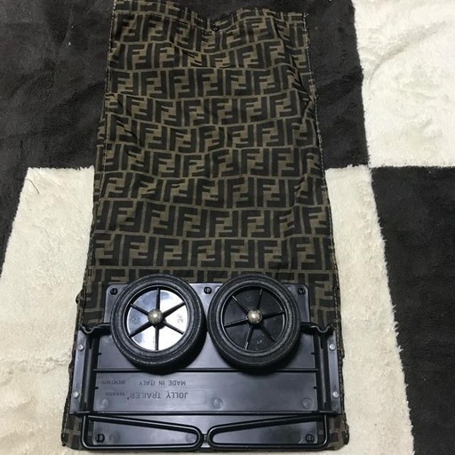 激レア 正規品 フェンディ ズッカ フォールディングキャリーバッグ