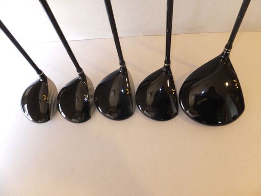 ウッドクラブセット［ヤマハ］１W，３W，４W，５Ｗ，７Ｗ　　ヘッドカバー付き