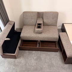 4/4まで【配送可】2人掛けソファ｜収納付き・フラット可の画像