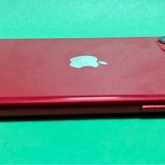 iPhone 11 レッド64GB SIMフリー　MWLV2J/A（おまけ付き）の画像