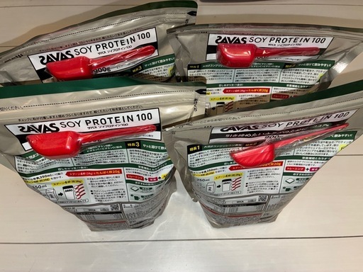 SAVASソイプロテイン100ココア味4つ