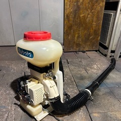 実働中古/整備済農機具【クボタ 背負式 動力散布機  動散   MD3010K タンク10L】引き取り希望です🙇‍♂️の画像