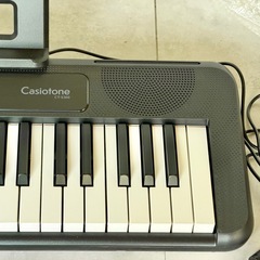 CASIO「カシオトーン・CT-S300」61鍵ポータブルキーボードの画像